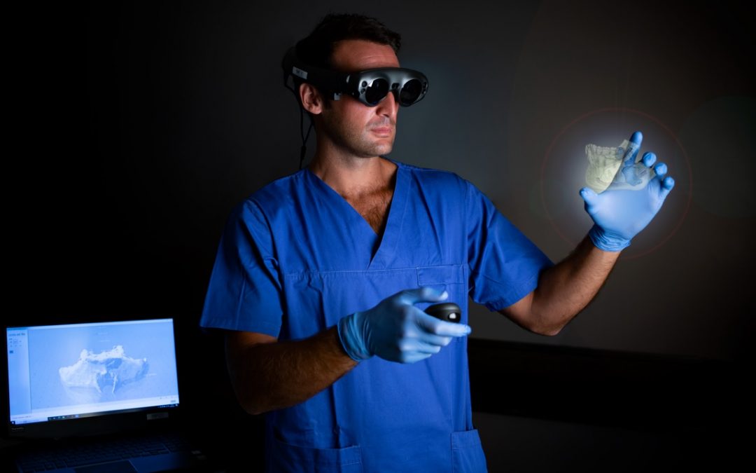 Salute dentale 4.0: immagini tridimensionali e tecnica olografica per la prima volta insieme in sala operatoria