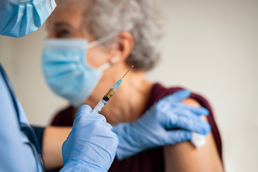 ‘Vaccinare è proteggere’, Marsilio: “Diffusione capillare contro l’influenza”