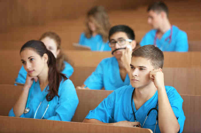 Trento, aperte iscrizioni al corso di laurea in scienze infermieristiche e ostetriche