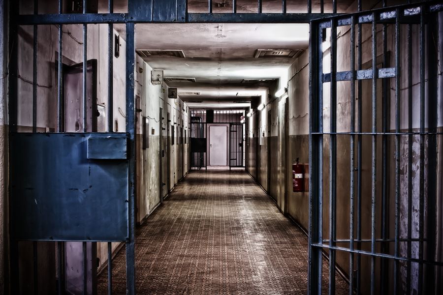 Salute in carcere: è emergenza tra droga, violenza, suicidi