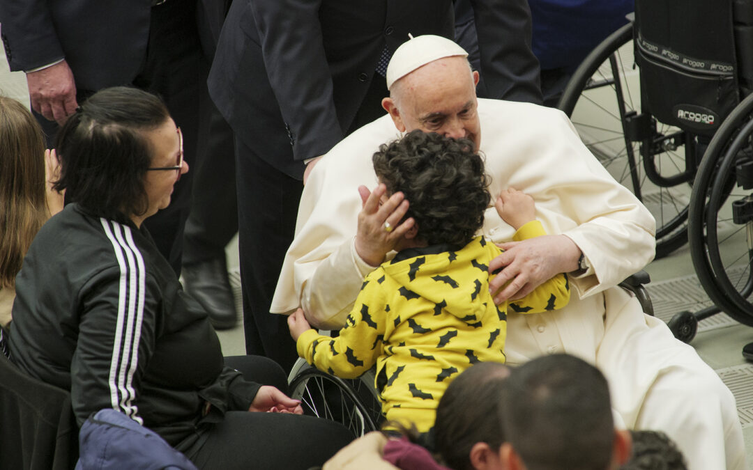 Papa Francesco al Bambin Gesù: “Scienza e capacità di cura il vostro primo compito”